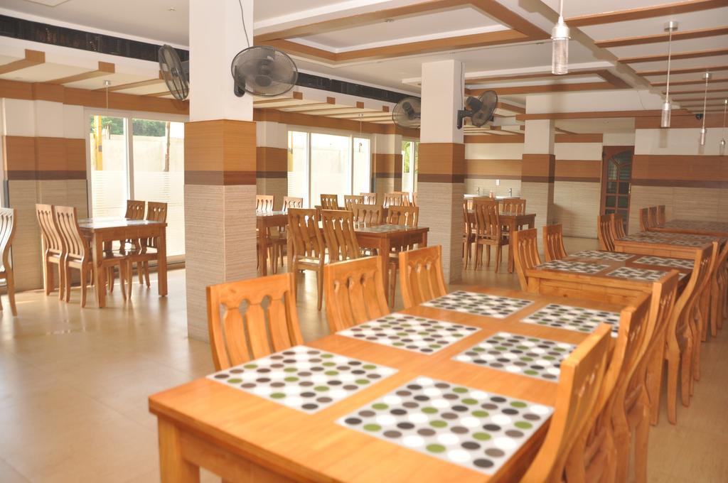 Hotel Pams Mayiladuthurai Esterno foto