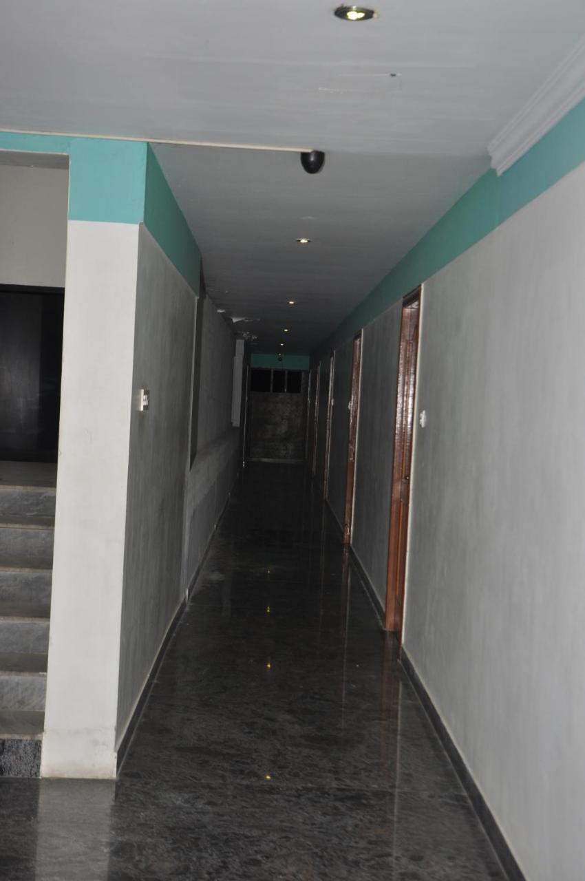 Hotel Pams Mayiladuthurai Esterno foto