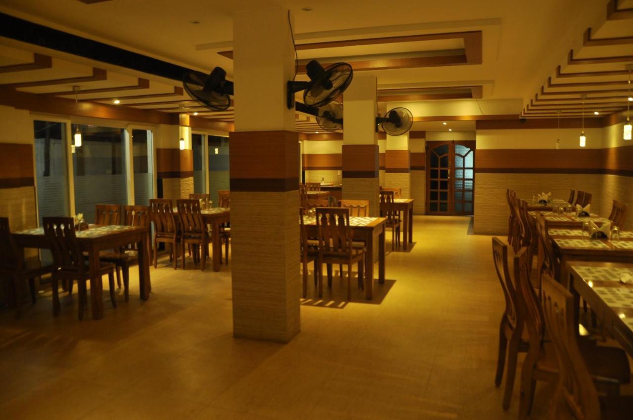 Hotel Pams Mayiladuthurai Esterno foto